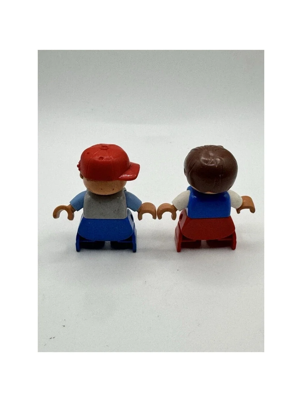 LEGO Duplo Boy Figures Lot of 2 Red Baseball Cap Car Shirt Number 8 Jersey